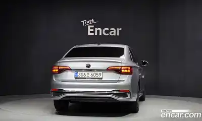 Volkswagen Jetta 2023 1.5 Автомат в Москве № 168737, миниатюра 5