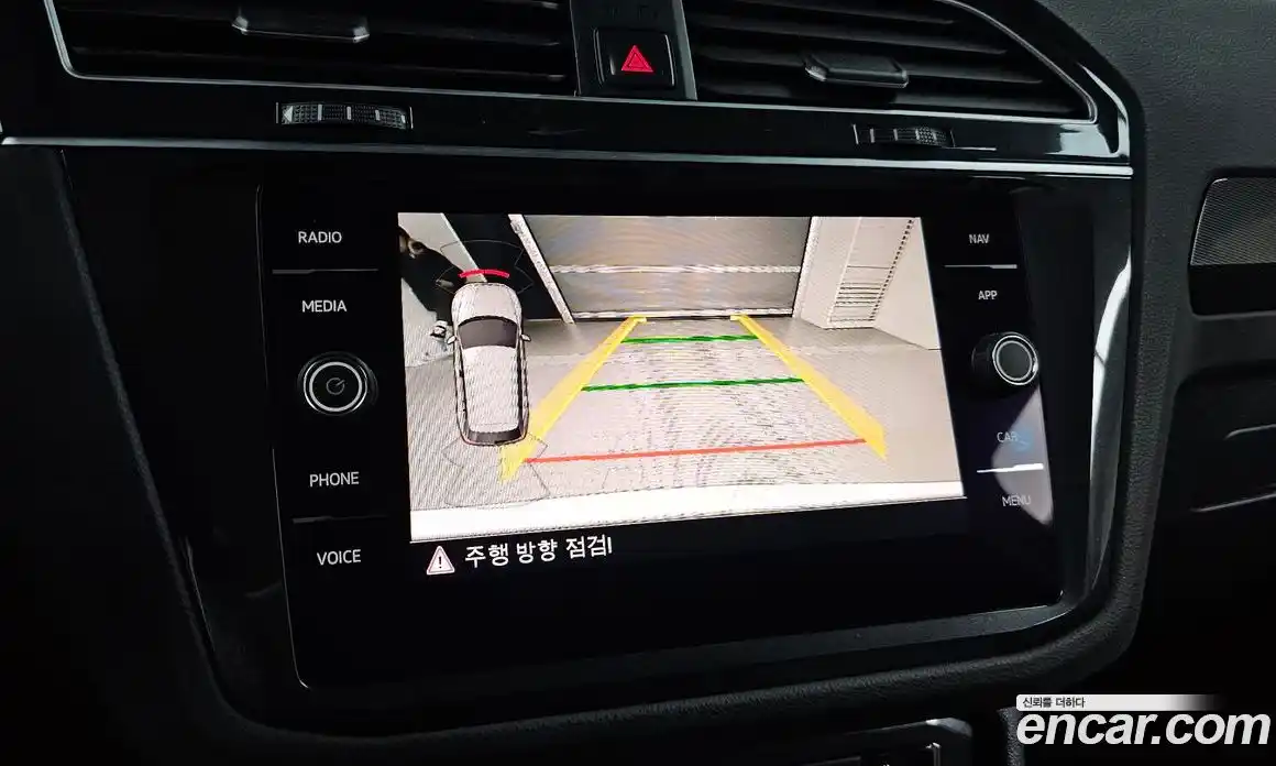 Volkswagen Tiguan 2020 2.0 Автомат в Москве № 168780, фото 19