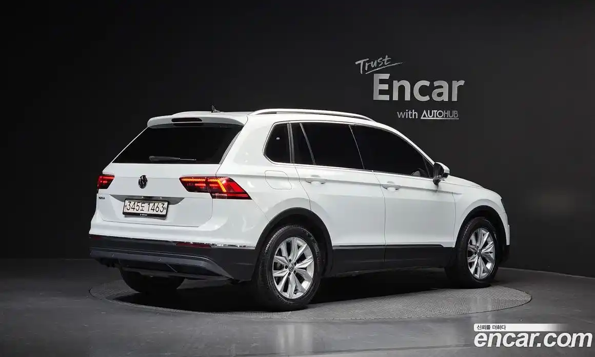 Volkswagen Tiguan 2020 2.0 Автомат в Москве № 168780, фото 6