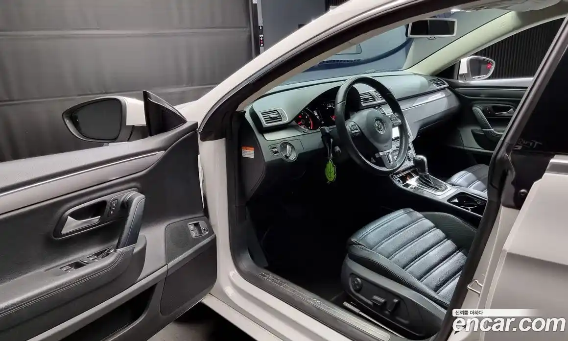 Volkswagen CC 2015 2.0 Автомат в Москве № 168829, фото 4