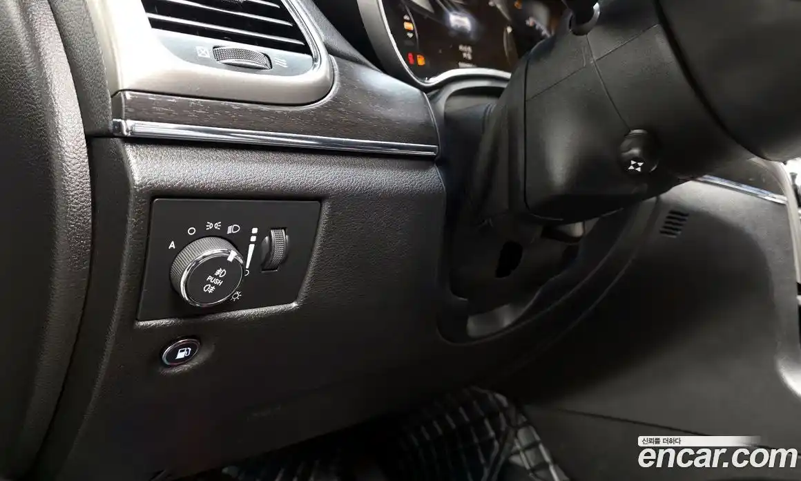 Jeep Cherokee 2018 3.6 Автомат в Москве № 169785, фото 11