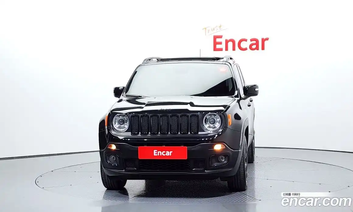 Jeep Renegade 2017 2.0 Автомат в Москве № 169851, фото 3