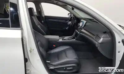 Honda Accord 2020 2.0 Автомат в Москве № 170647, миниатюра 8