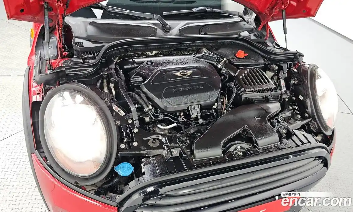 Mini Cooper 2015 1.5 Автомат в Москве № 179977, фото 19