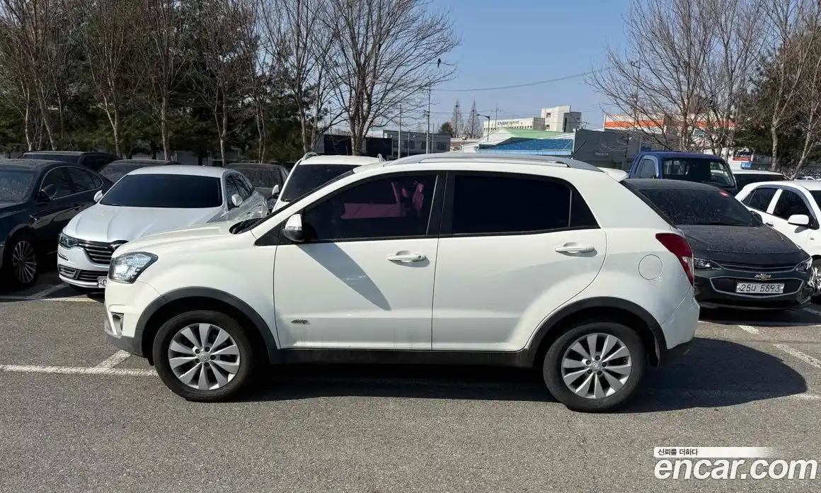 SsangYong Korando 2016 2.2 Механическая в Москве № 182477, фото 4