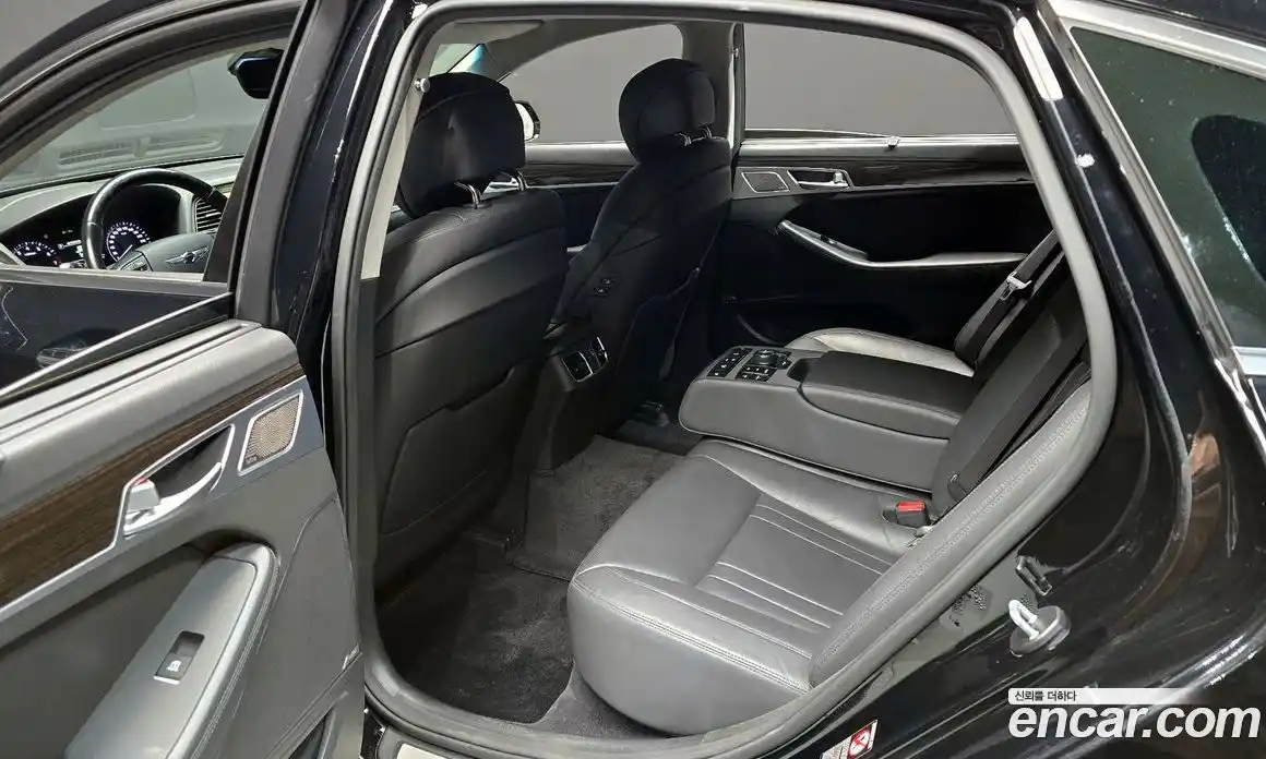 Genesis G80 2017 3.3 Автомат в Москве № 18278, фото 13