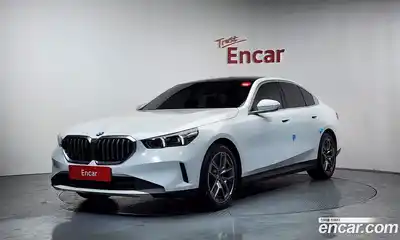 BMW 5-Series 2024 2.0 Автомат в Москве № 189312, миниатюра 4