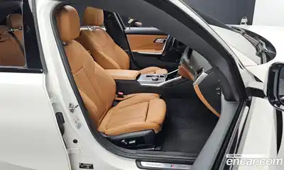 BMW 3-Series 2023 2.0 Автомат в Москве № 191931, миниатюра 6