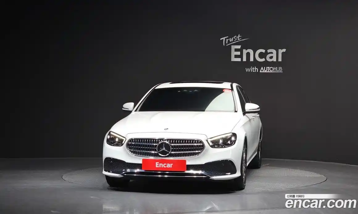 Mercedes-Benz E-Class 2021 2.0 Автомат в Москве № 195108, фото 11