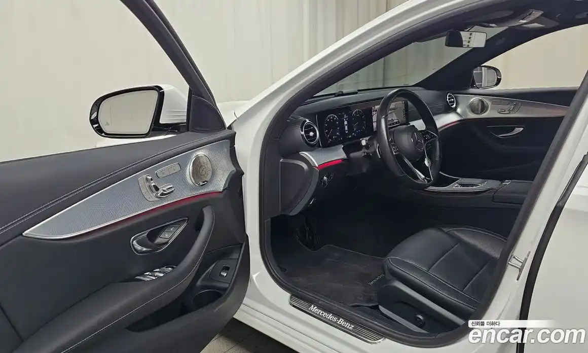 Mercedes-Benz E-Class 2021 2.0 Автомат в Москве № 195108, фото 19