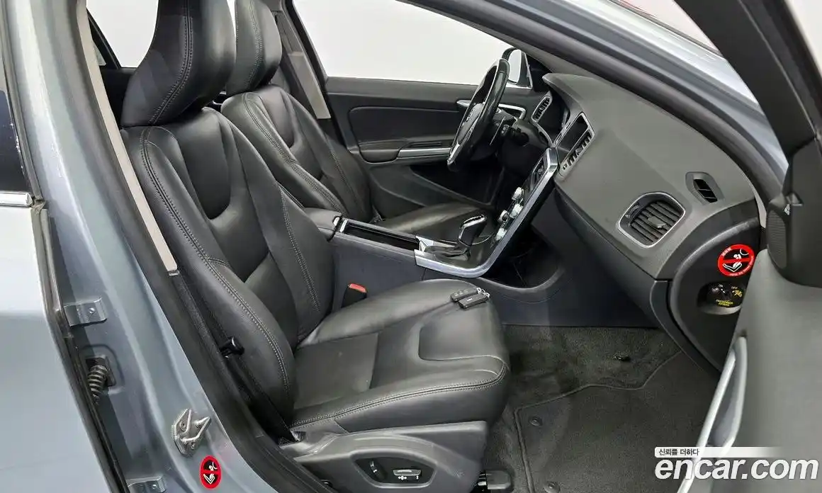 Volvo V60 2015 1.6 Автомат в Москве № 197076, фото 7