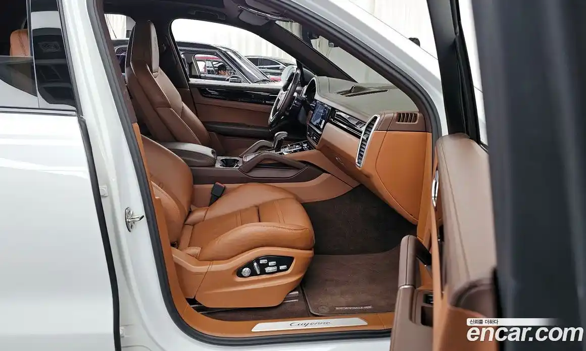 Porsche Cayenne 2020 3.0 Автомат в Москве № 197222, фото 14