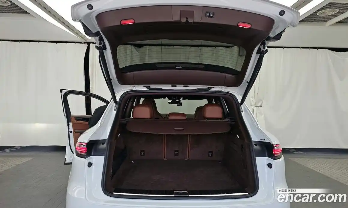 Porsche Cayenne 2020 3.0 Автомат в Москве № 197222, фото 15