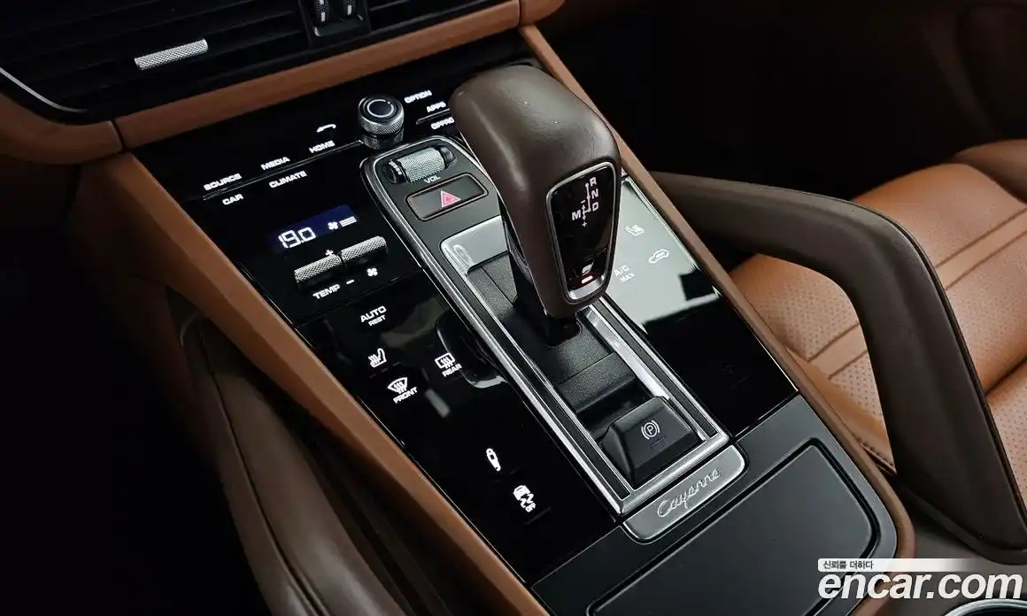 Porsche Cayenne 2020 3.0 Автомат в Москве № 197222, фото 20