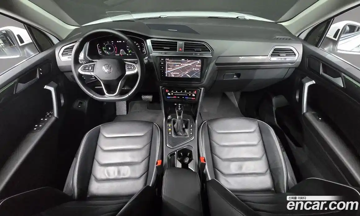 Volkswagen Tiguan 2023 2.0 Автомат в Москве № 199094, фото 12