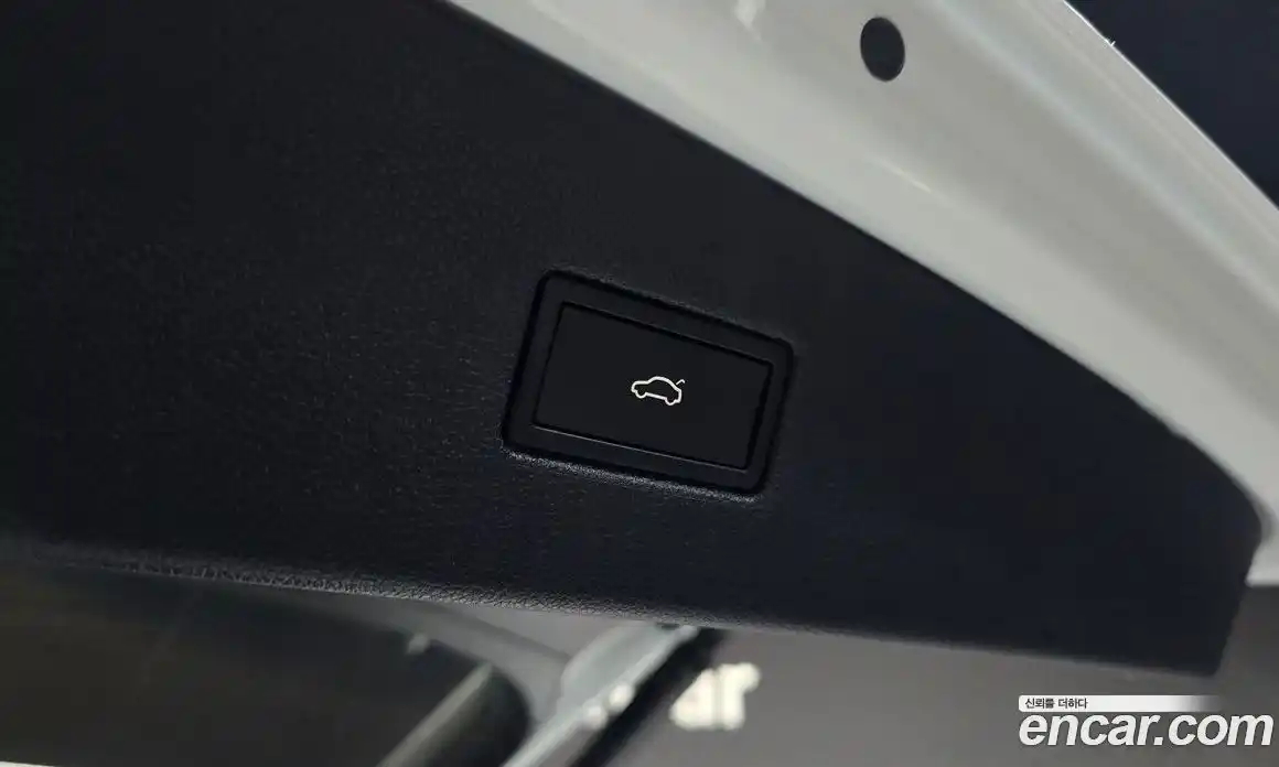 Volkswagen Tiguan 2023 2.0 Автомат в Москве № 199094, фото 18