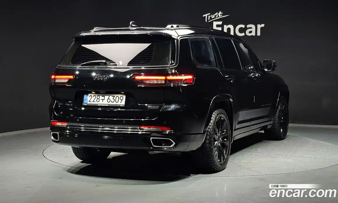 Jeep Cherokee 2021 3.6 Автомат в Москве № 199496, фото 11