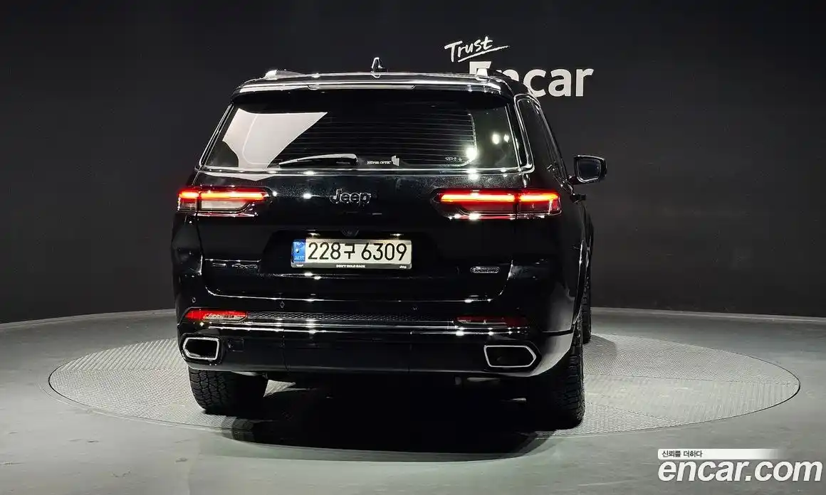 Jeep Cherokee 2021 3.6 Автомат в Москве № 199496, фото 8