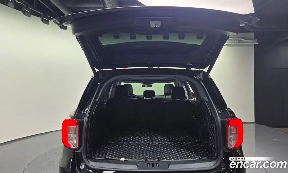 Ford Explorer 2020 2.3 Автомат в Москве № 199797, фото 8