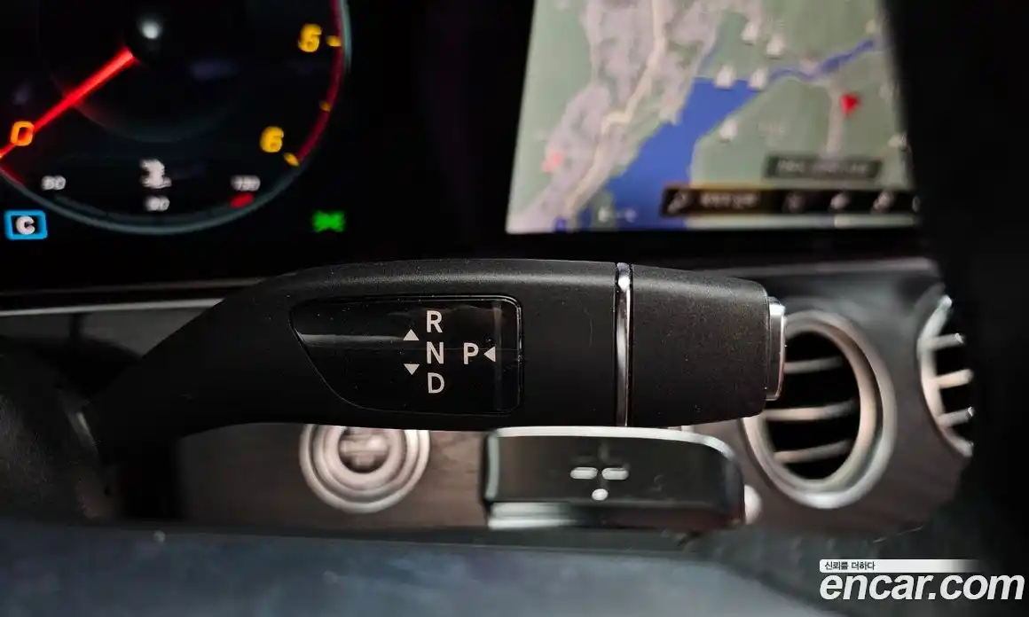 Mercedes-Benz E-Class 2021 1.9 Автомат в Москве № 204246, фото 13