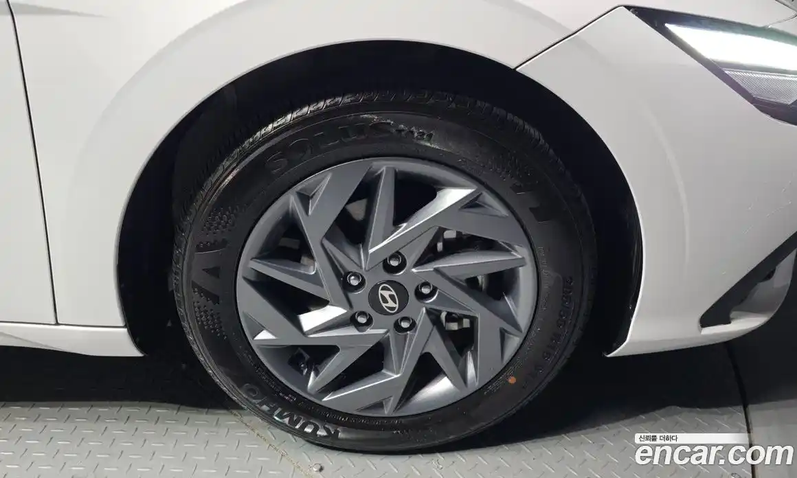 Hyundai Avante 2024 1.6 Автомат в Москве № 2043, фото 18