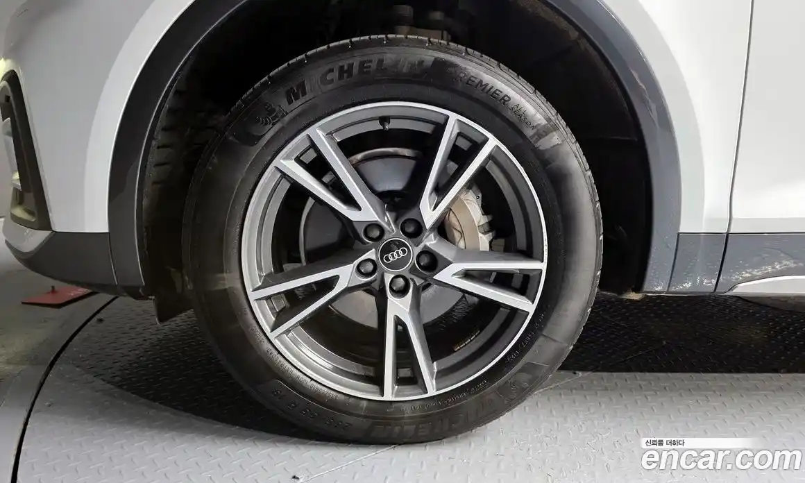 Audi Q5 2022 2.0 Автомат в Москве № 204570, фото 8