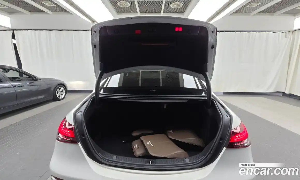 Mercedes-Benz E-Class 2021 3.0 Автомат в Москве № 205256, фото 18