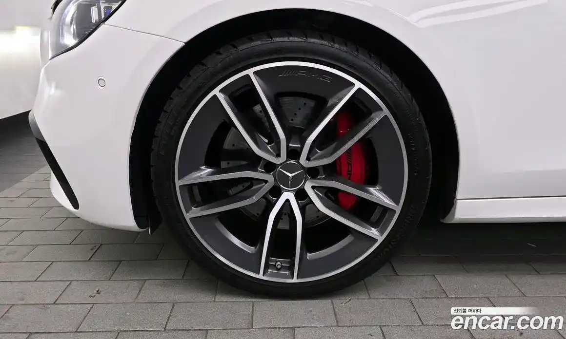 Mercedes-Benz E-Class 2021 3.0 Автомат в Москве № 205256, фото 4