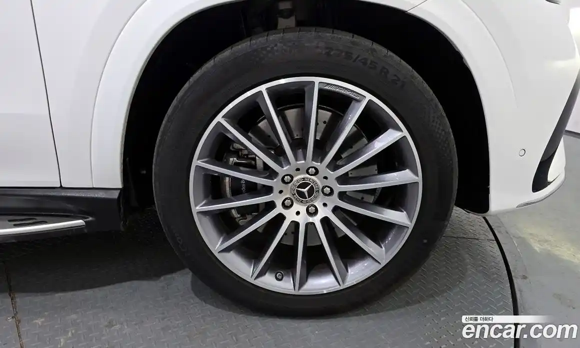 Mercedes-Benz GLE-Class 2023 3.0 Автомат в Москве № 206214, фото 3