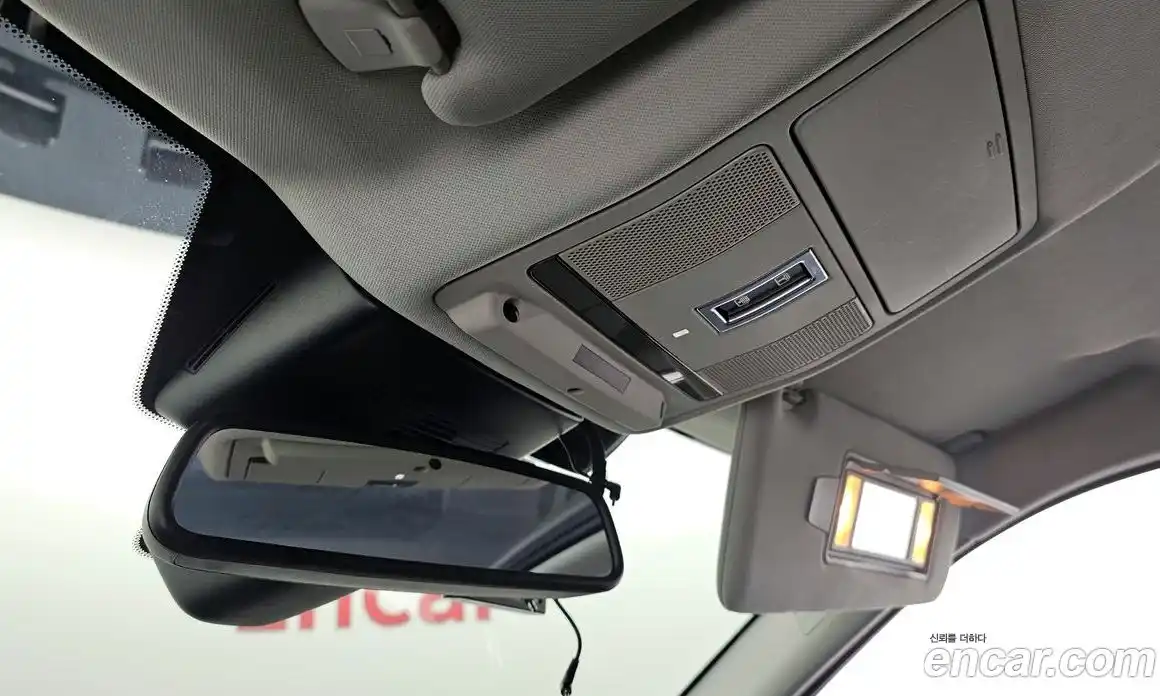 Land Rover Range-Rover Evoque 2019 2.0 Автомат в Москве № 213636, фото 10