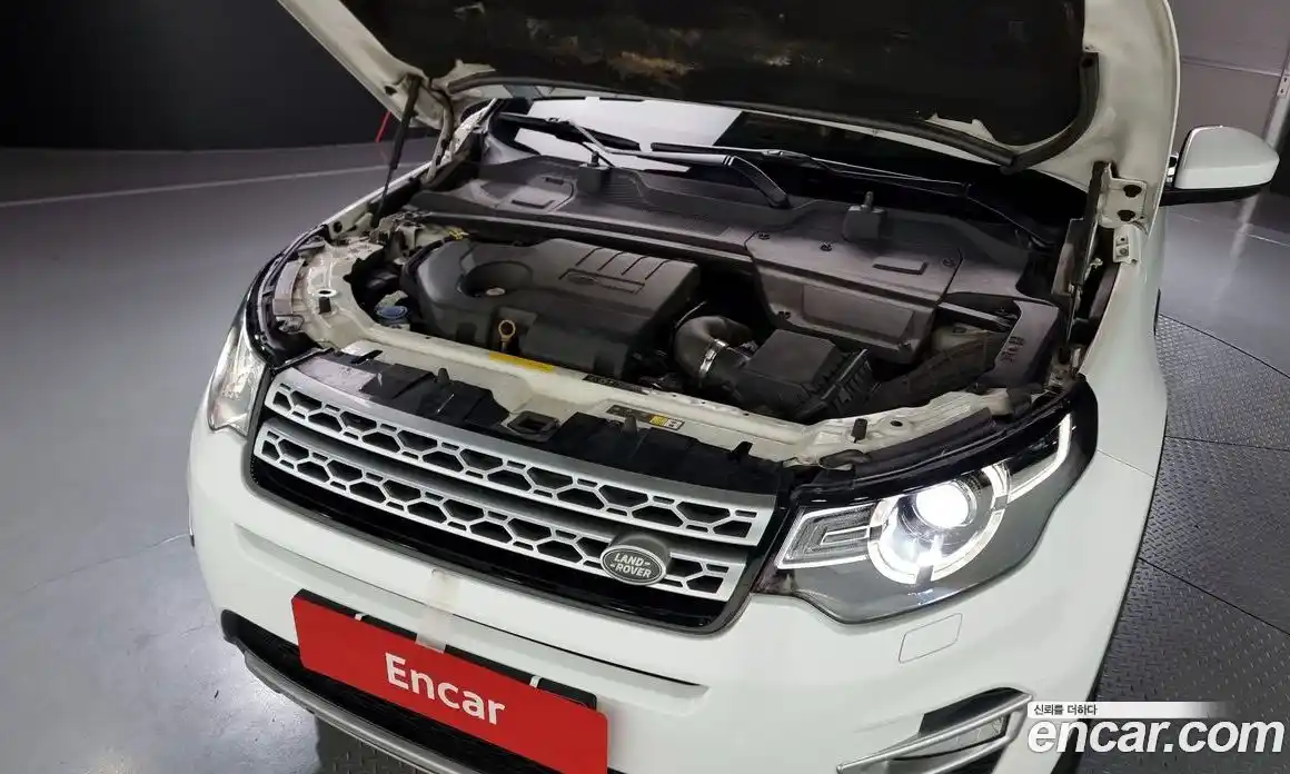 Land Rover Discovery Sport 2016 2.0 Автомат в Москве № 213750, фото 20