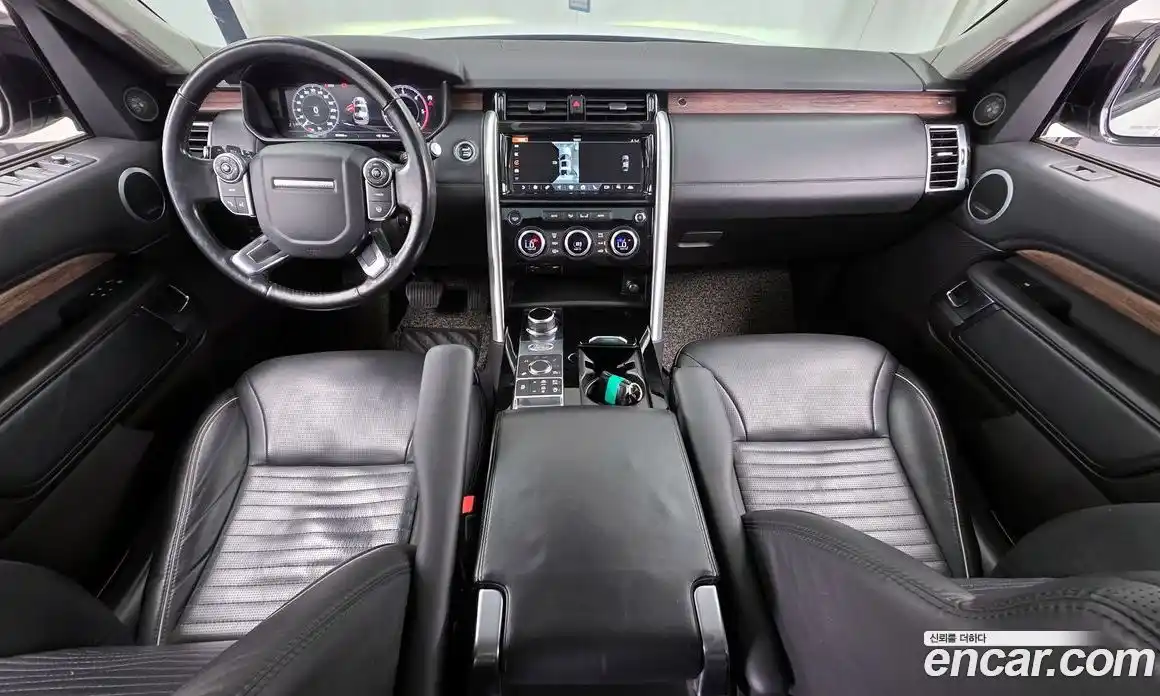 Land Rover Discovery 2018 3.0 Автомат в Москве № 213815, фото 17
