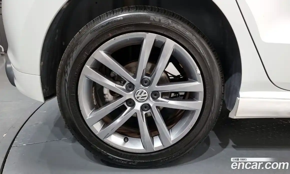 Volkswagen Polo 2016 1.4 Автомат в Москве № 214636, фото 13