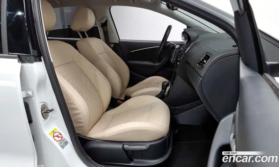 Volkswagen Polo 2016 1.4 Автомат в Москве № 214636, фото 7