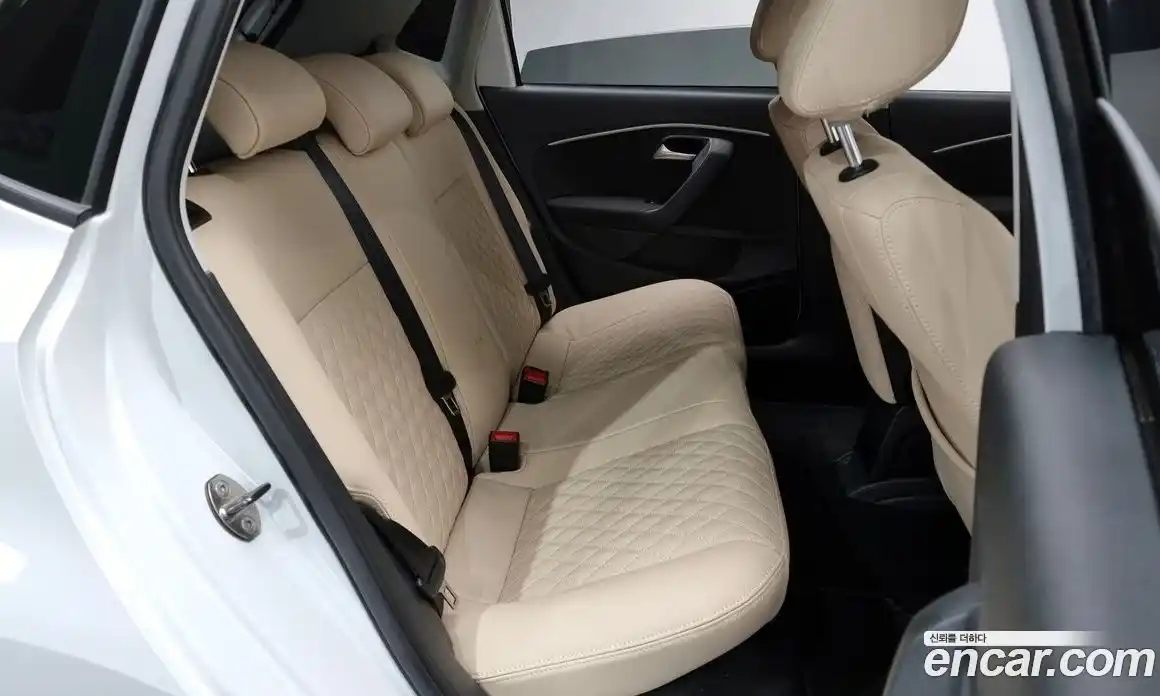 Volkswagen Polo 2016 1.4 Автомат в Москве № 214636, фото 10