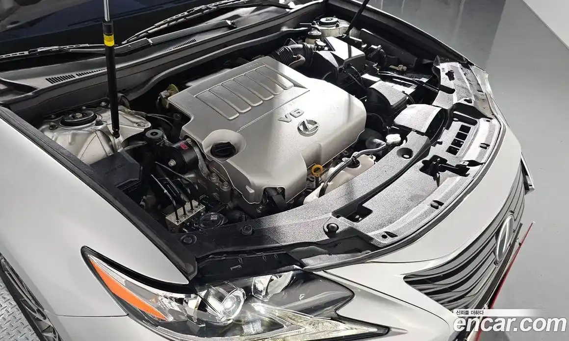 Lexus ES 2017 3.5 Автомат в Москве № 214641, фото 14