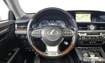 Lexus ES 2017 3.5 Автомат в Москве № 214641, миниатюра 3