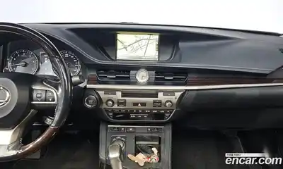 Lexus ES 2017 3.5 Автомат в Москве № 214641, миниатюра 5