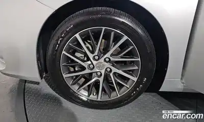 Lexus ES 2017 3.5 Автомат в Москве № 214641, миниатюра 7