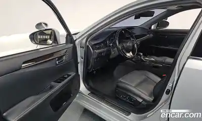 Lexus ES 2017 3.5 Автомат в Москве № 214641, миниатюра 9