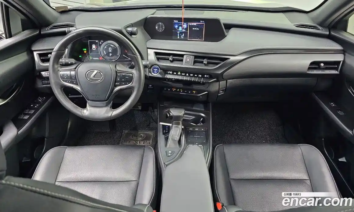 Lexus UX 2020 2.0 Автомат в Москве № 214701, фото 14