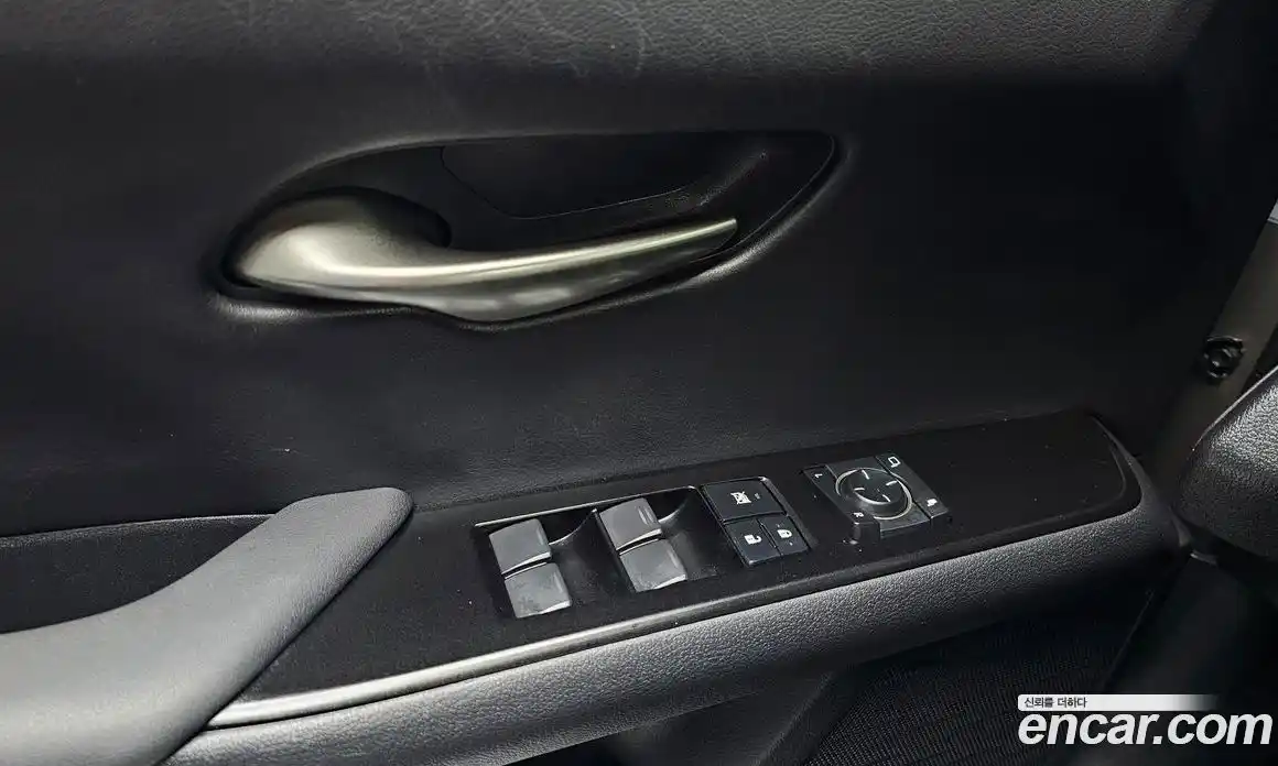 Lexus UX 2020 2.0 Автомат в Москве № 214701, фото 16