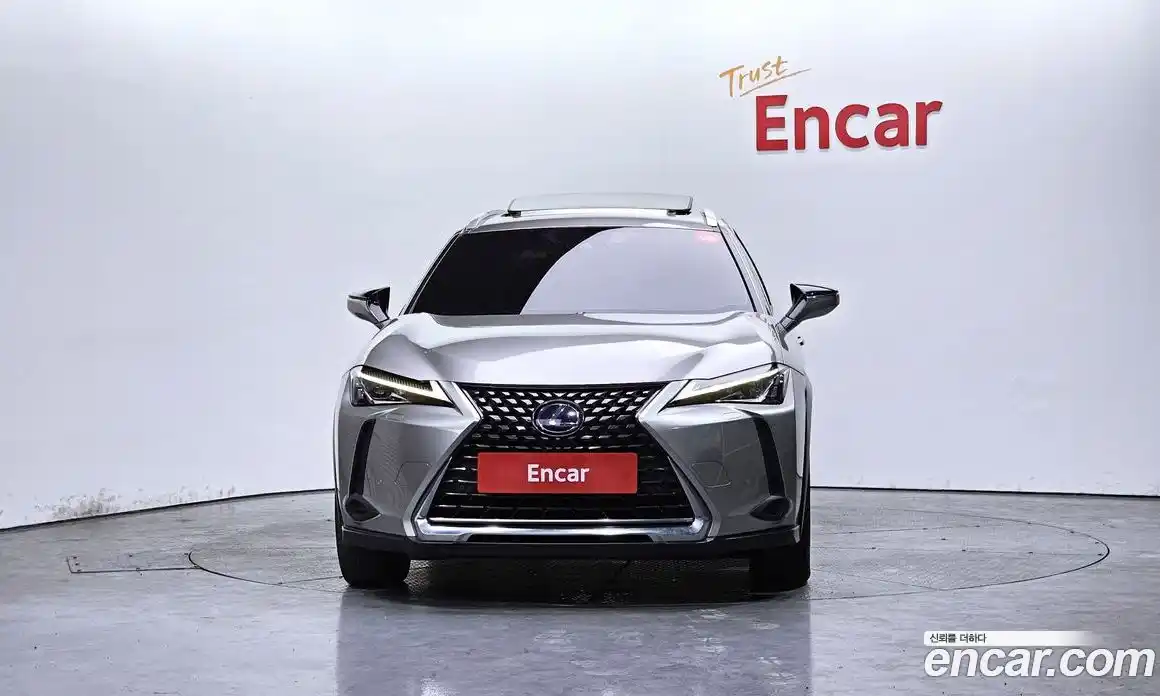 Lexus UX 2020 2.0 Автомат в Москве № 214701, фото 17
