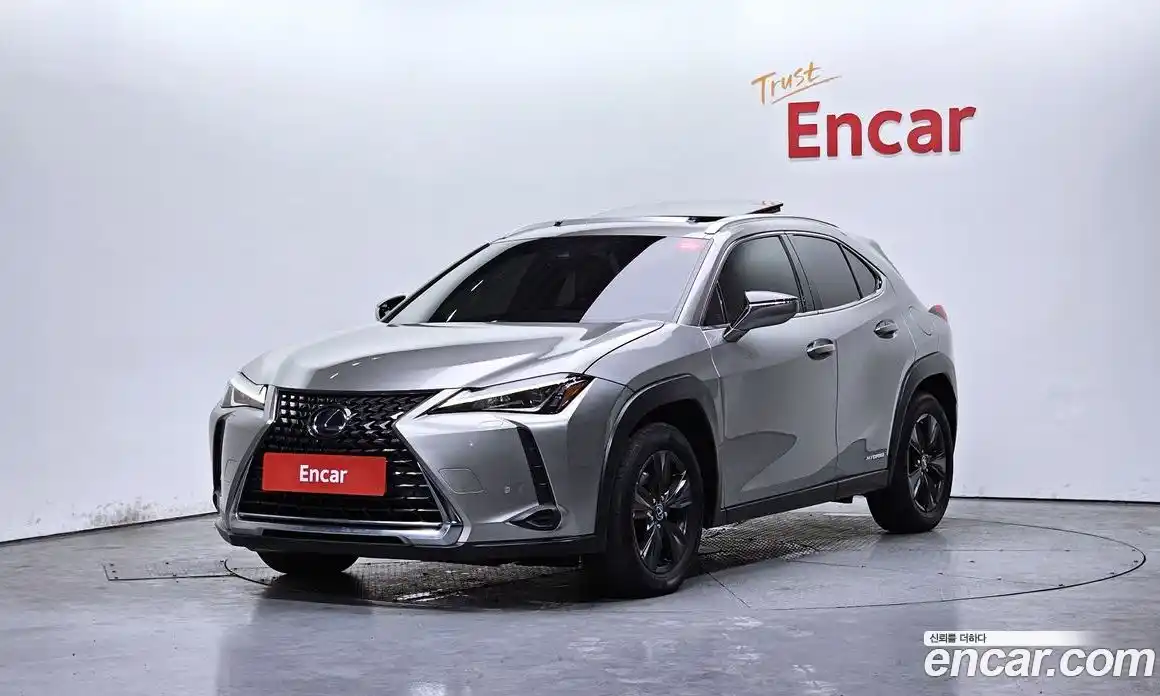 Lexus UX 2020 2.0 Автомат в Москве № 214701, фото 18