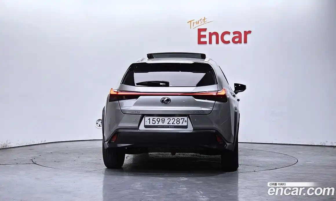 Lexus UX 2020 2.0 Автомат в Москве № 214701, фото 6