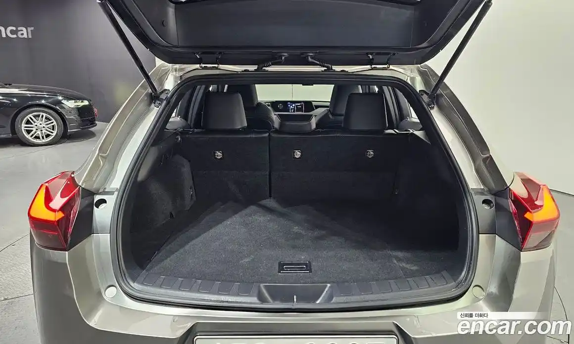 Lexus UX 2020 2.0 Автомат в Москве № 214701, фото 8