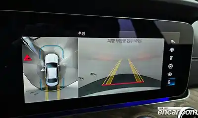 Mercedes-Benz E-Class 2023 2.0 Автомат в Москве № 220801, миниатюра 4