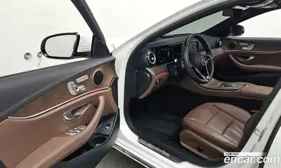 Mercedes-Benz E-Class, 2022