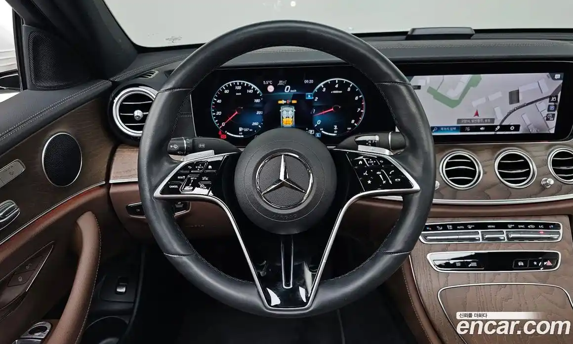 Mercedes-Benz E-Class 2022 2.0 Автомат в Москве № 225247, фото 17