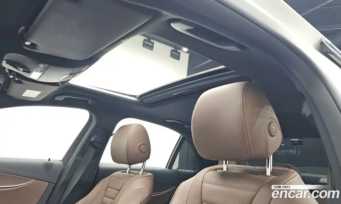 Mercedes-Benz E-Class 2022 2.0 Автомат в Москве № 225247, фото 4